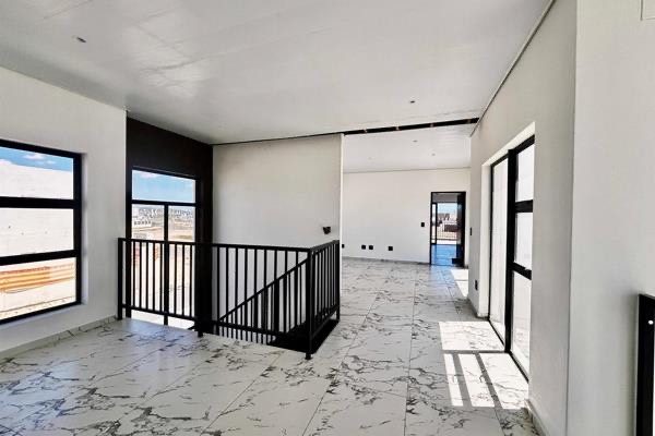 4 Bedroom Property for Sale in Sandown Western Cape